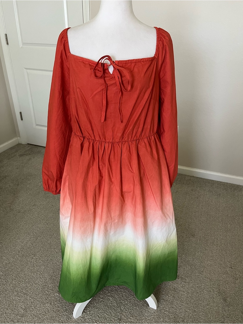 NWT BloomChic Red to Green Ombre Midi Dress with Tie Neck Size 14/16